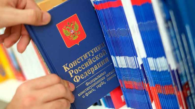 По прогнозу ВЦИОМ, на голосование по Конституции придет 52,6% граждан